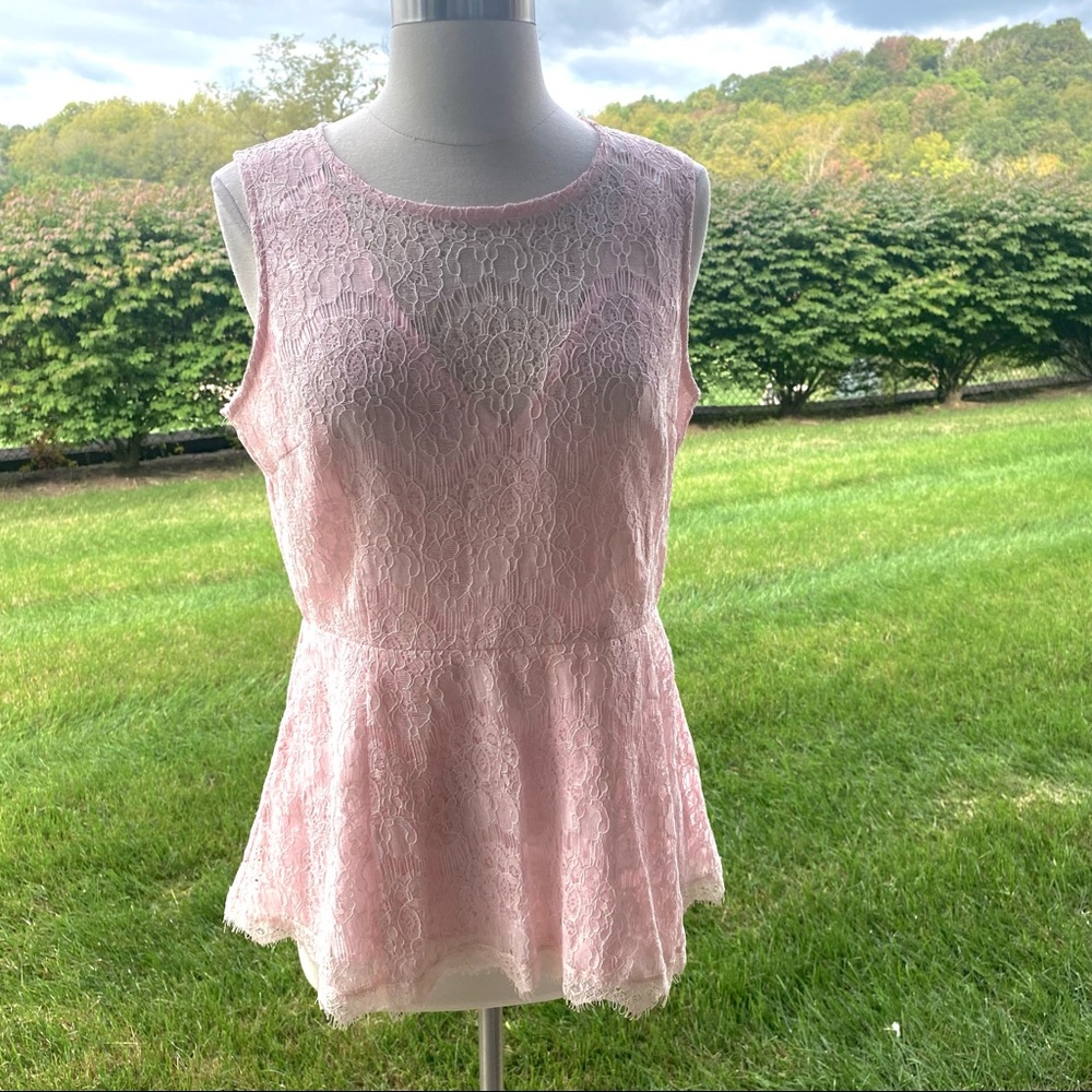 New York & Company Pink Lace Sleeveless Peplum Top - Picture 4 of 15